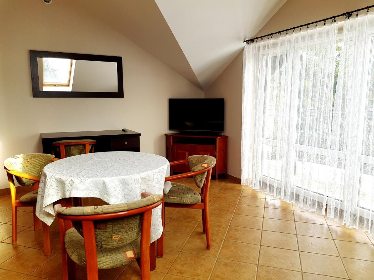 Hotel Diadem Jerzmionki Buitenkant foto