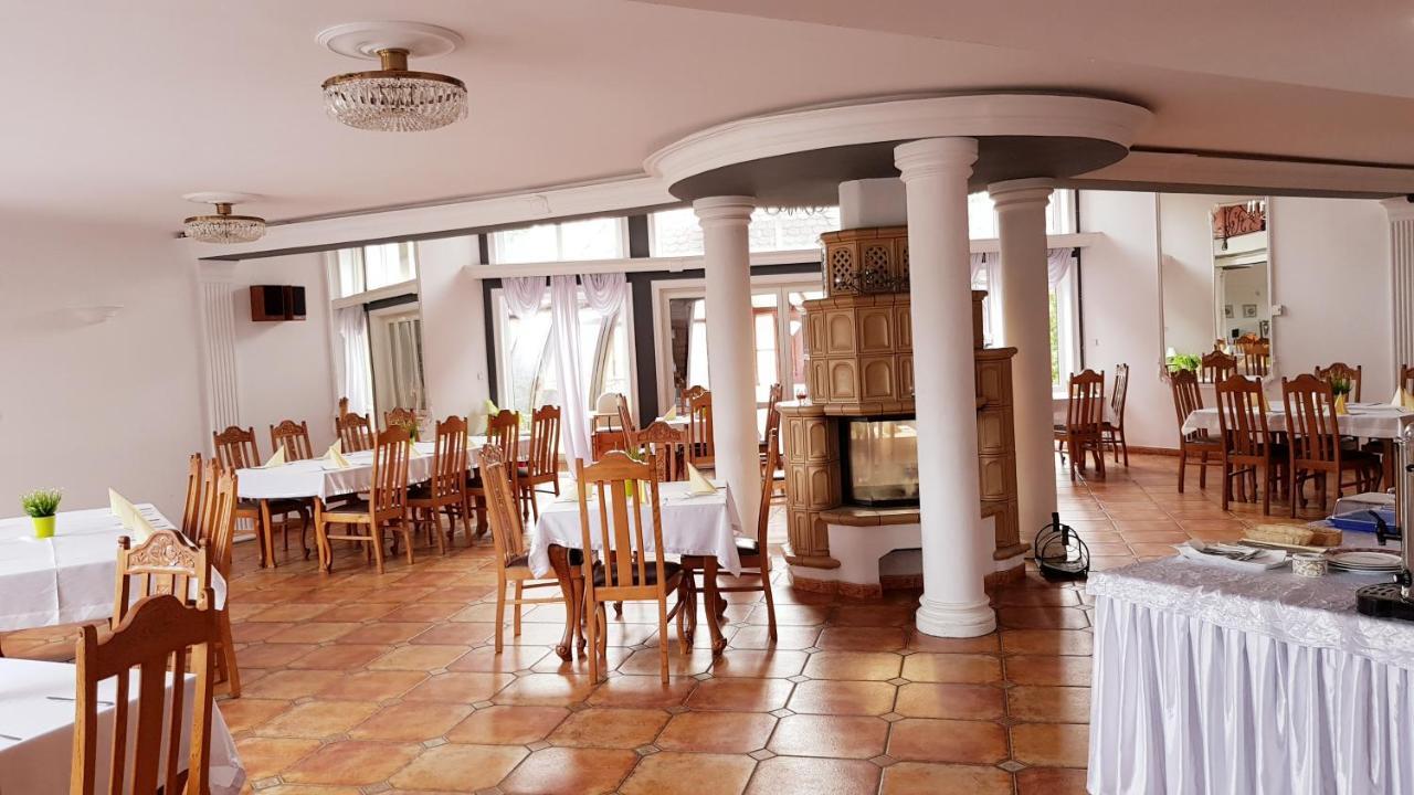 Hotel Diadem Jerzmionki Buitenkant foto